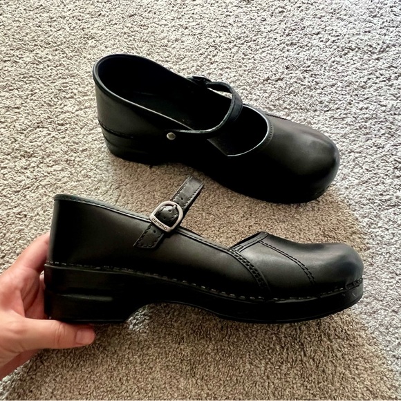 Dansko Marcelle Womens Size 42 Pro Black Leather Mary Jane Clogs Shoes Work - Picture 1 of 5